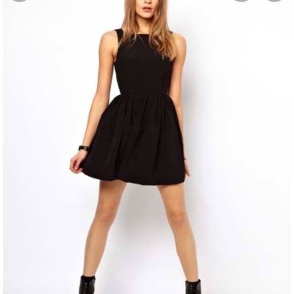 American Apparel Pointe skater Nude dress - Picture 3 of 5